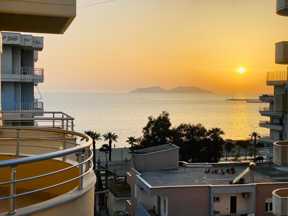 Da Vinci Apartment Vlorë Buitenkant foto