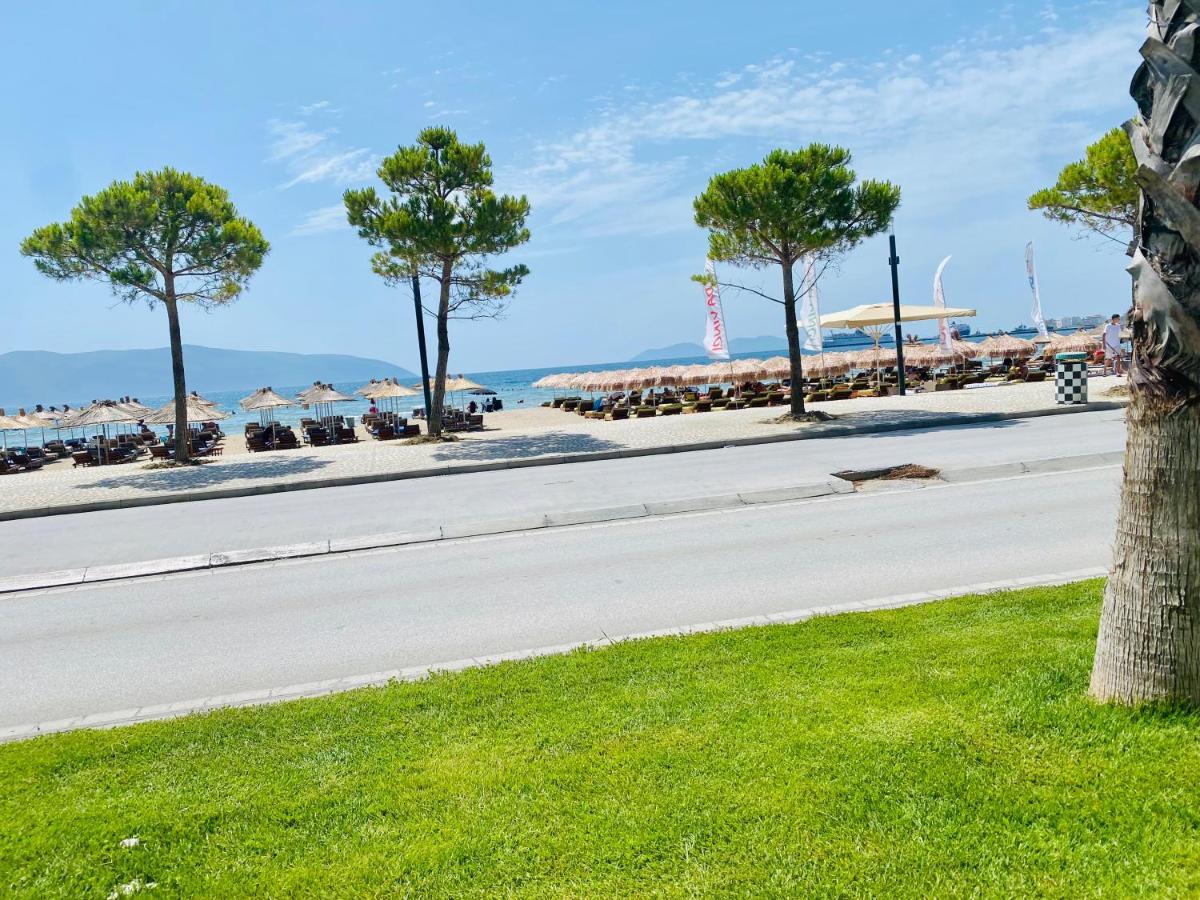 Da Vinci Apartment Vlorë Buitenkant foto