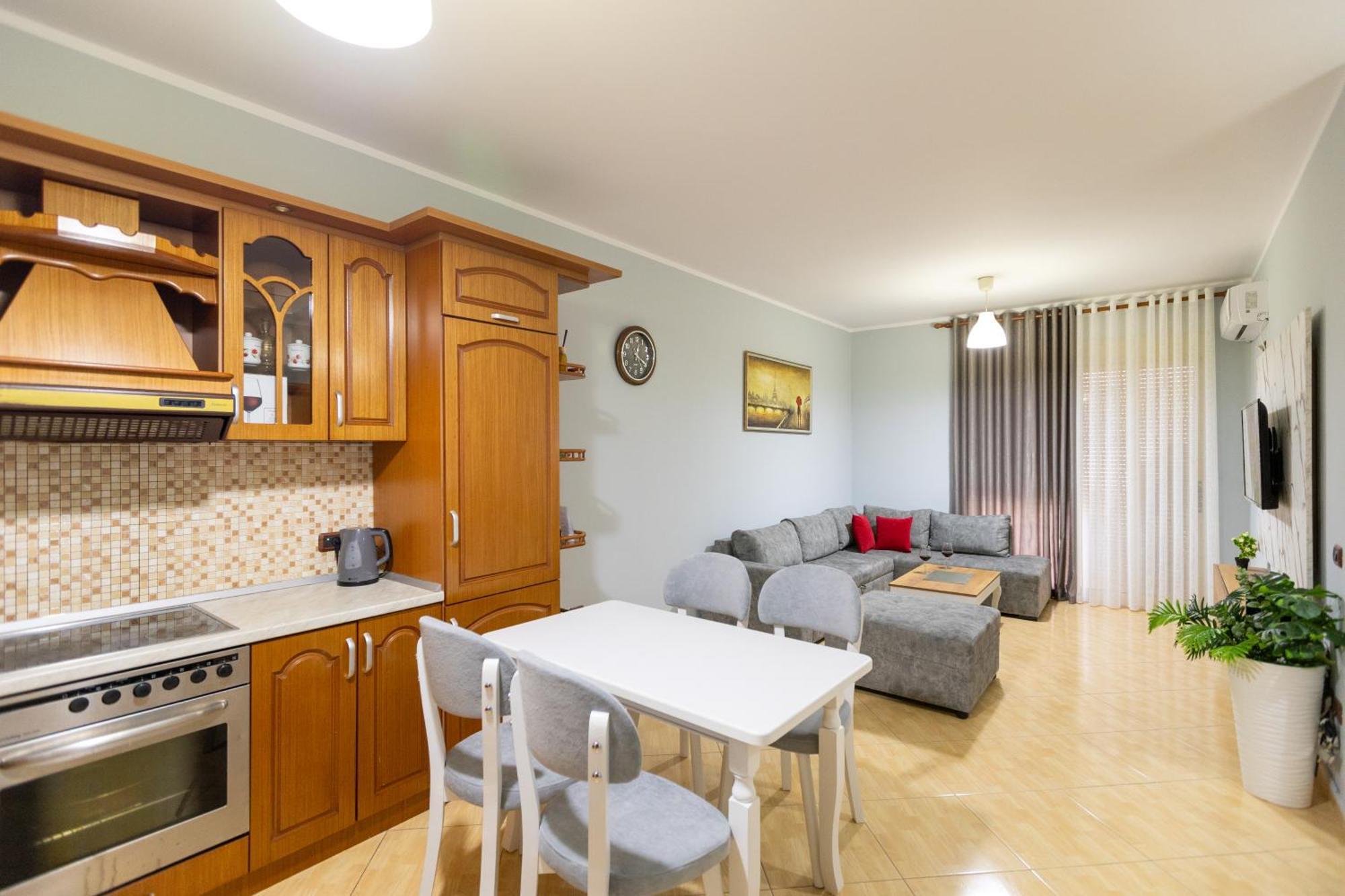 Da Vinci Apartment Vlorë Buitenkant foto