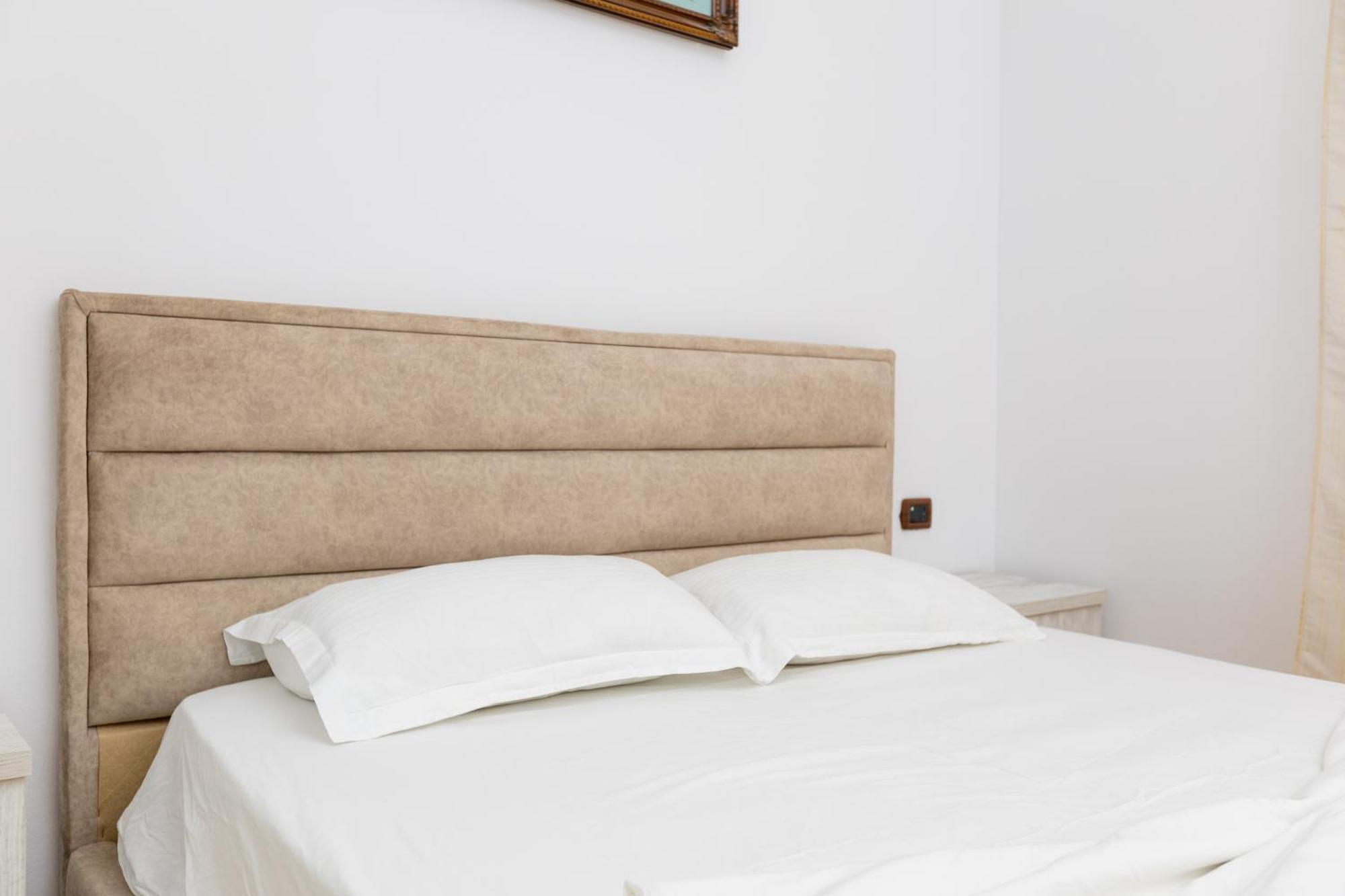 Da Vinci Apartment Vlorë Buitenkant foto